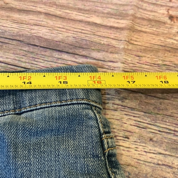 🎉HP🎉 [Blank NYC] Distressed Straight Leg Jeans • Sz 28 - Picture 7 of 11